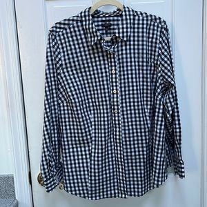 Talbots 18WP Button down